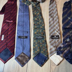 Bundle of luxury Ties 45$ each